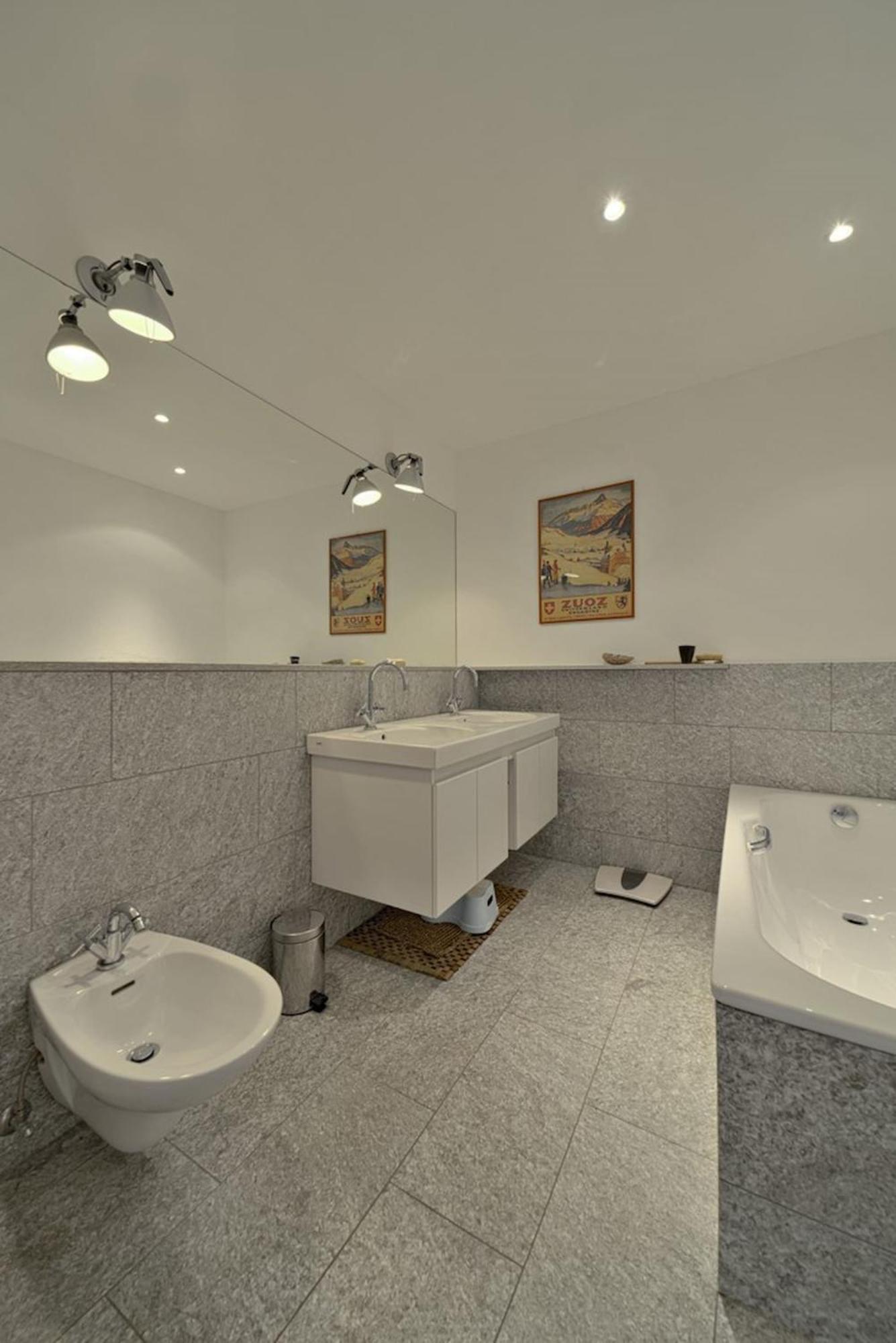 Chesa Ladina - Zuoz Apartment Екстериор снимка