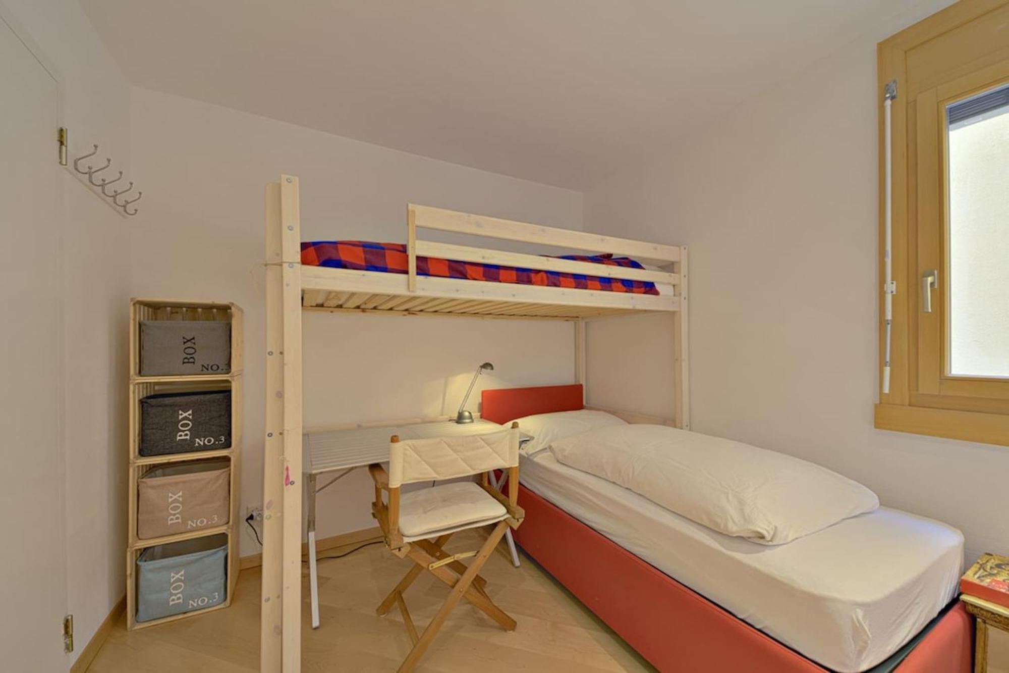 Chesa Ladina - Zuoz Apartment Екстериор снимка
