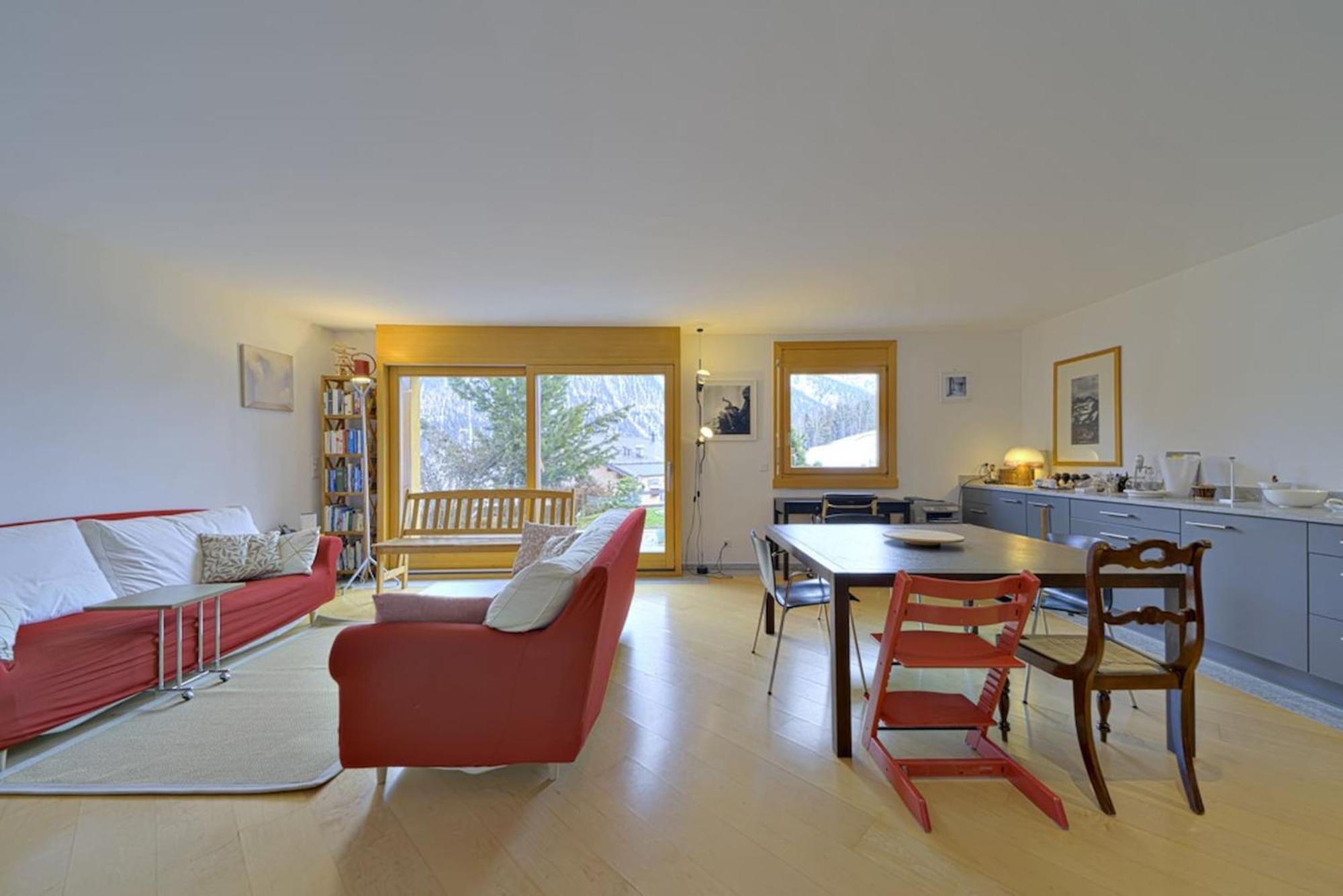 Chesa Ladina - Zuoz Apartment Екстериор снимка