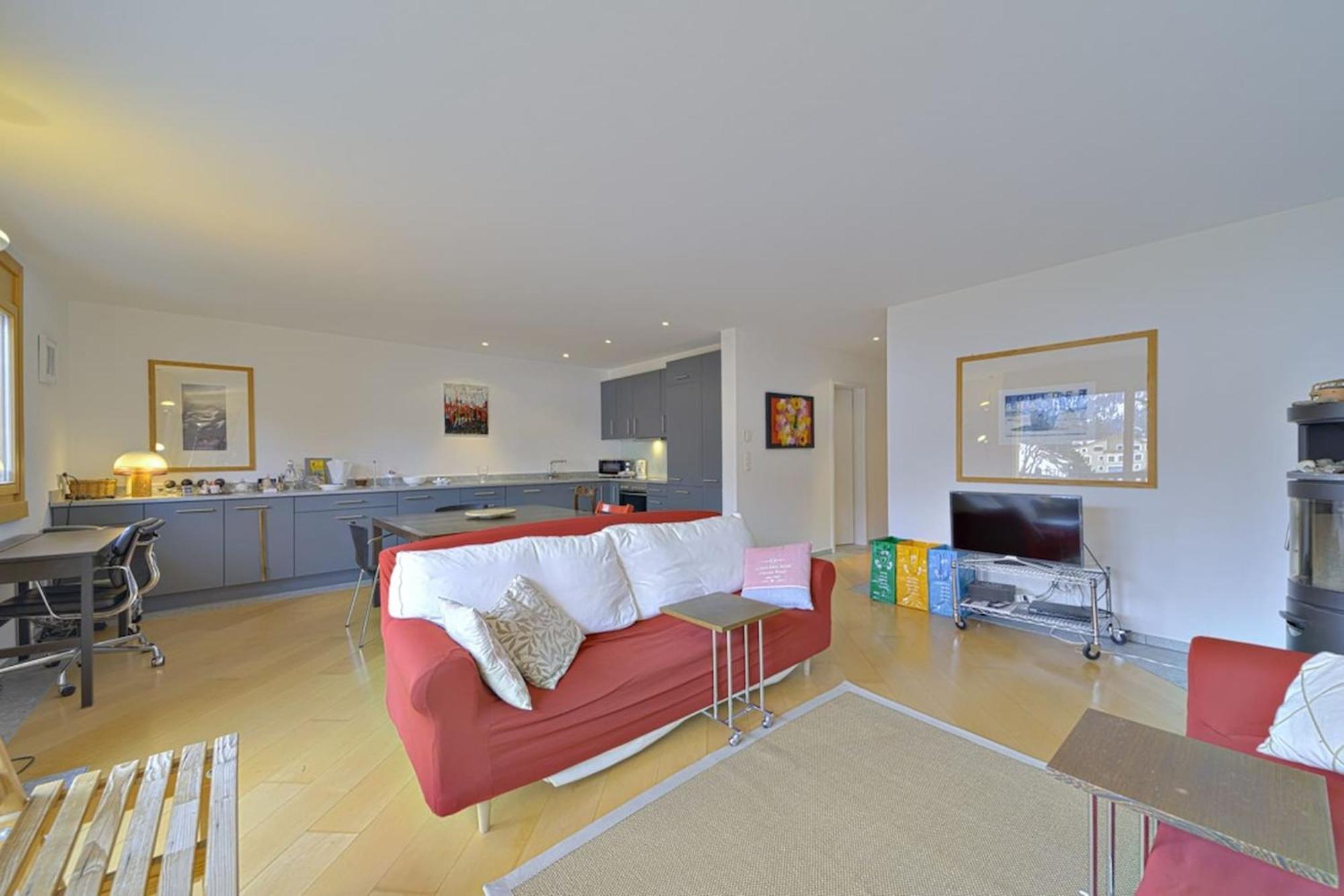 Chesa Ladina - Zuoz Apartment Екстериор снимка